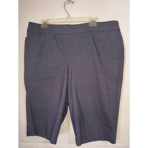 Chico's shorts navy blue white geometric  pattern. NWOT Size 3 (16) Burmuda Mode